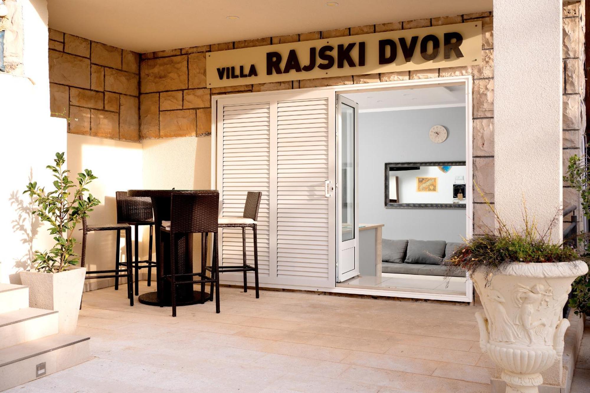 Villa Rajski Dvor 볼 외부 사진